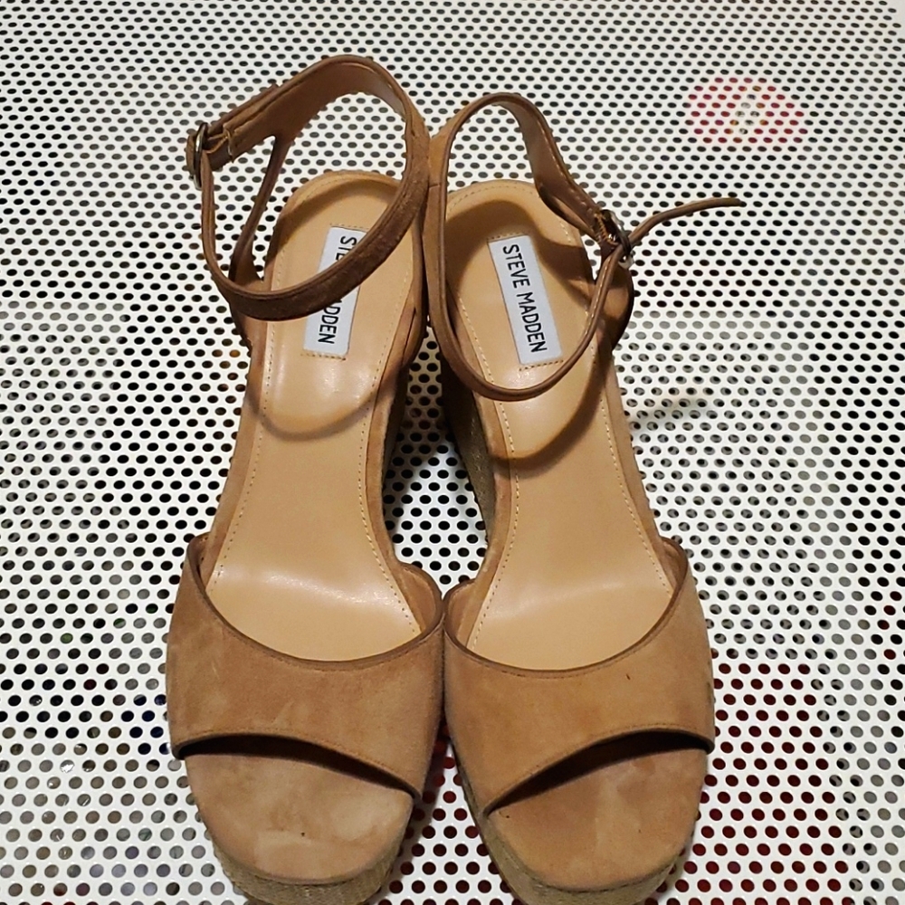 STEVE MADDEN LADIES PLATFORM SANDALS